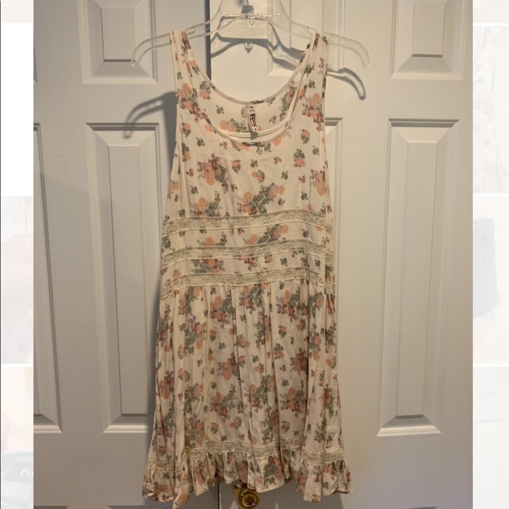Floral flowy dress
